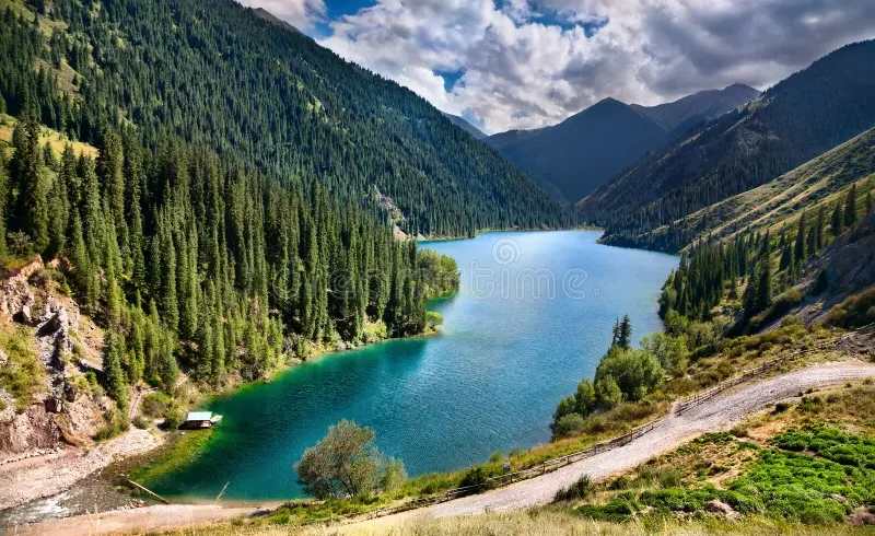 mountain-lake-kolsai-kazakhstan-20803174